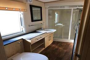 Gold Standard Caravan - SOUTH VIEW PARK
