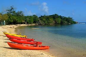 Calabash Bight Resort