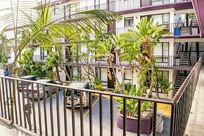 Hotel Suites Royal