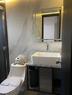 Hotel Suites Royal