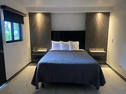 Hotel Suites Royal