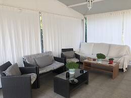 Giota Rooms