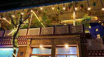Galaxy Inn
