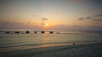 Explore Island Inn