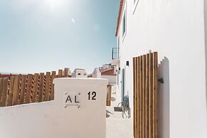 Azenhas do Mar West Coast Design & Surf