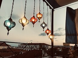 Luxir Hotel