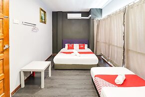 OYO 89381 Moonnight Hotel