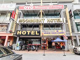 OYO 89381 Moonnight Hotel