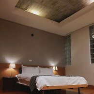 Lin's Inn