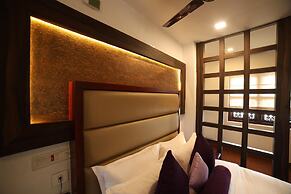 Contour Island Resort & Spa