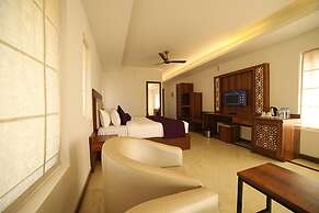 Contour Island Resort & Spa