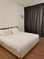T+ Premium Hotel