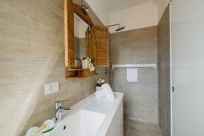 Victoria Apartment