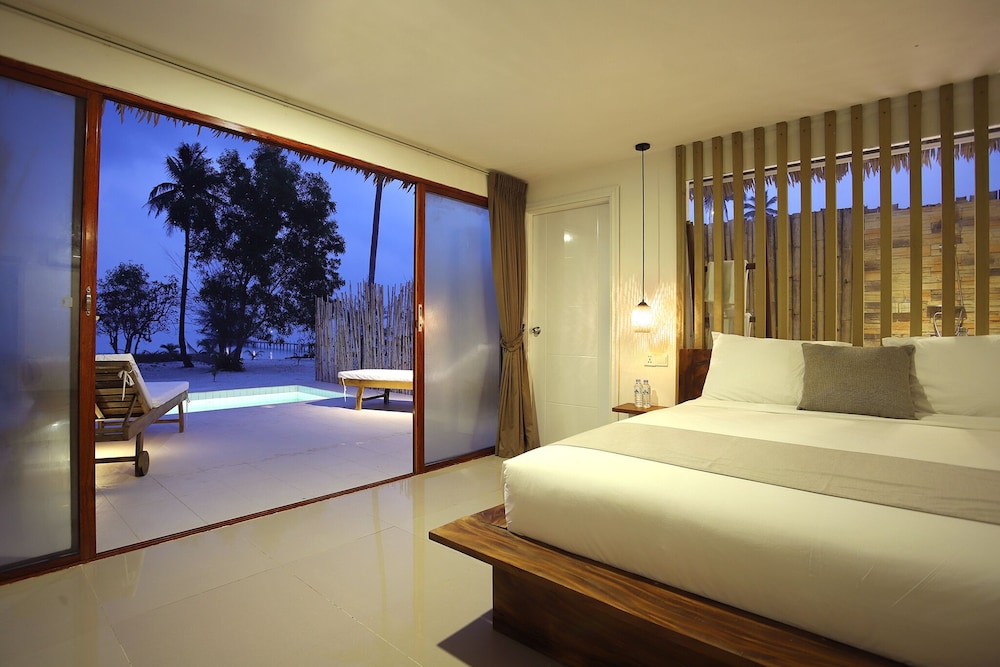 Anaya Koh Rong
