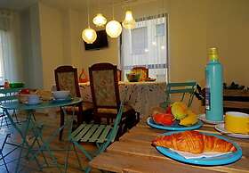Vicente Home