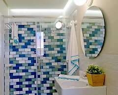 Vicente Home