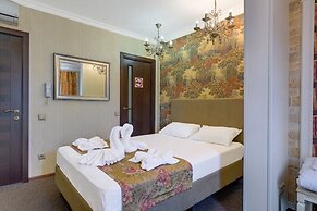 Hotel in Maryino