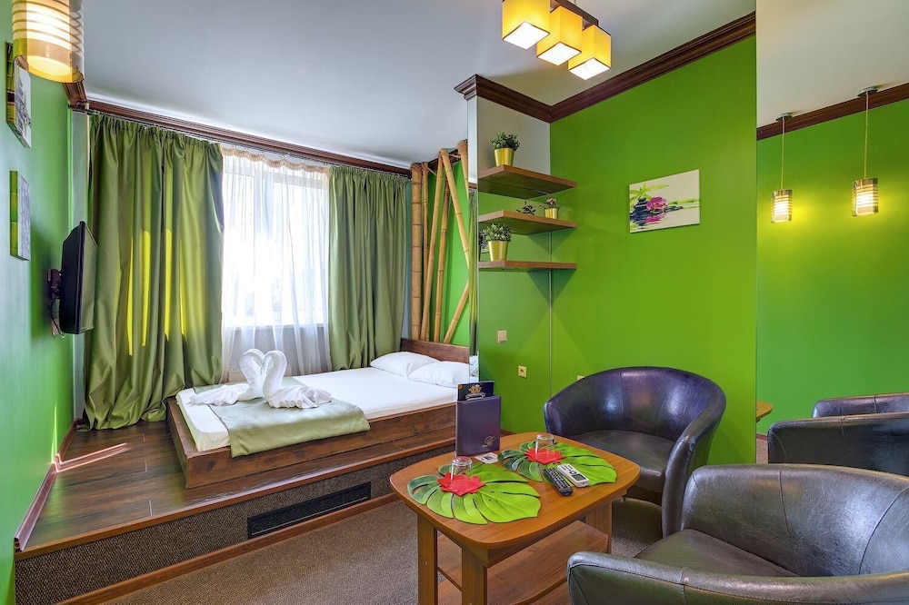 Hotel in Maryino