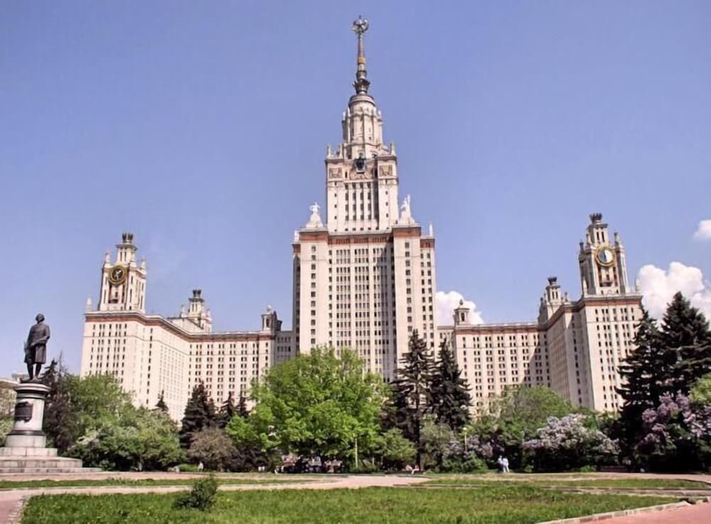 Hotel in Maryino