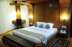 The Grand Sharan