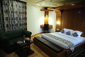 The Grand Sharan