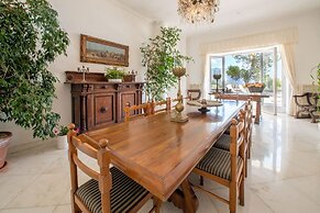 Villa Lamaro