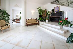 Villa Lamaro