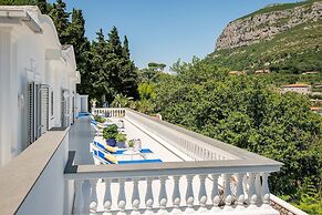 Villa Lamaro