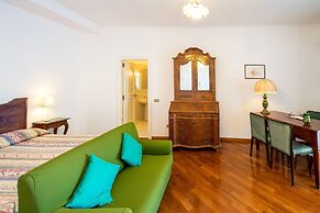 Villa Lamaro