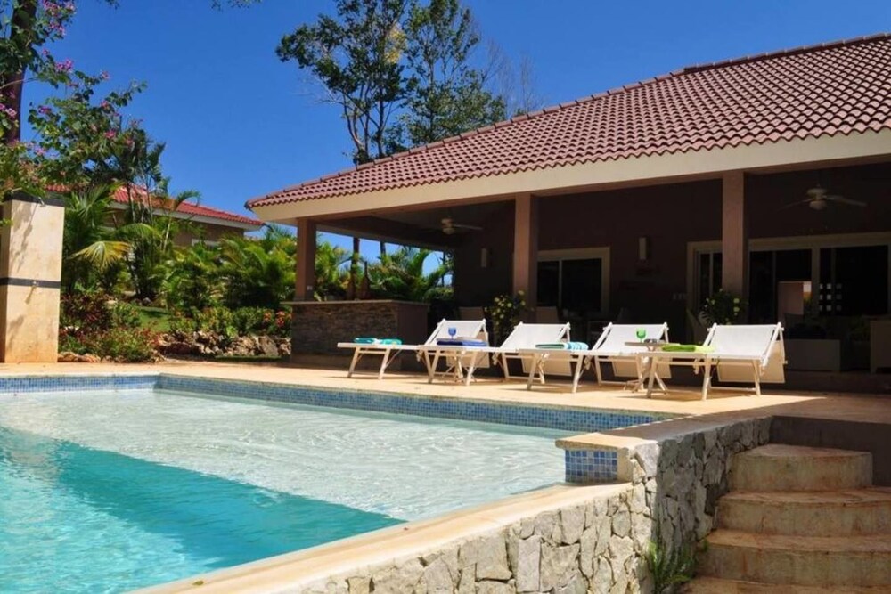 Exquisite Taste Awaits you With This Custom Styled Villa