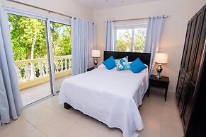 Private and Spacious 5 Bedroom Villa