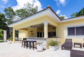 Private and Spacious 5 Bedroom Villa