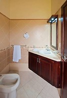 Privacy and Comfort Luxury 6 Bedroom Villa