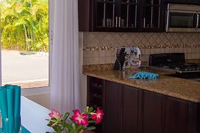 Privacy and Comfort Luxury 6 Bedroom Villa