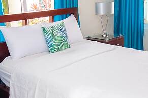 Privacy and Comfort Luxury 6 Bedroom Villa