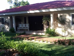 Unique and Elegant 5 Bedroom