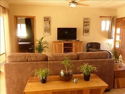 Fantastic 4 Bedroom Villa With Pool