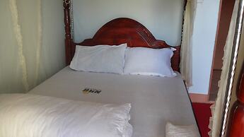 New Highway Hotel