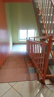 New Highway Hotel