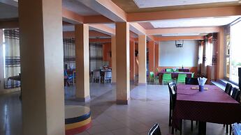 New Highway Hotel