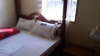 New Highway Hotel
