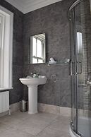 Woodlyn Guest House