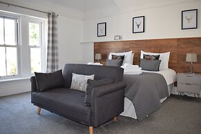 Woodlyn Guest House