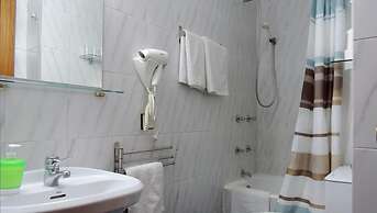 Hostal Cervantes