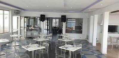 Hotel Restaurant La Mediterranee