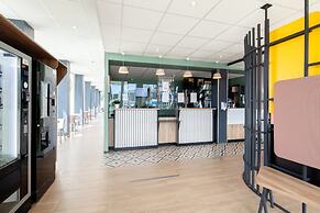 B&B HOTEL MASSY Gare TGV