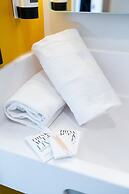 B&B HOTEL MASSY Gare TGV