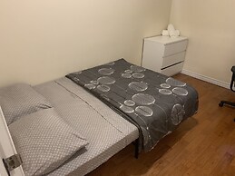 Dundas Guest House