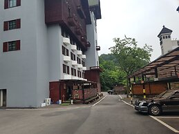 Garden Hotel