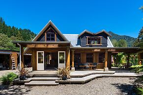 On The Track Lodge